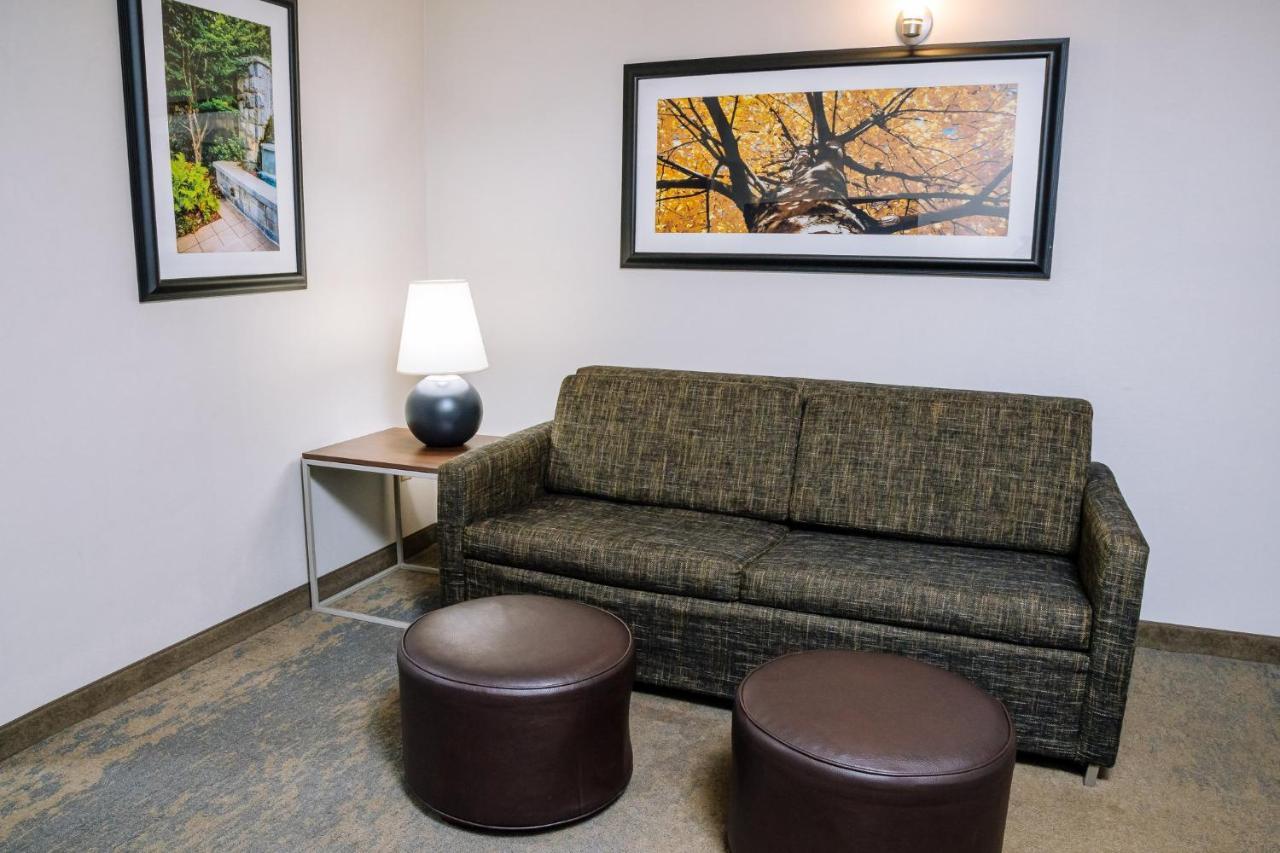 Holiday Inn Hotel & Suites Stockbridge-Atlanta I-75 By Ihg Екстериор снимка