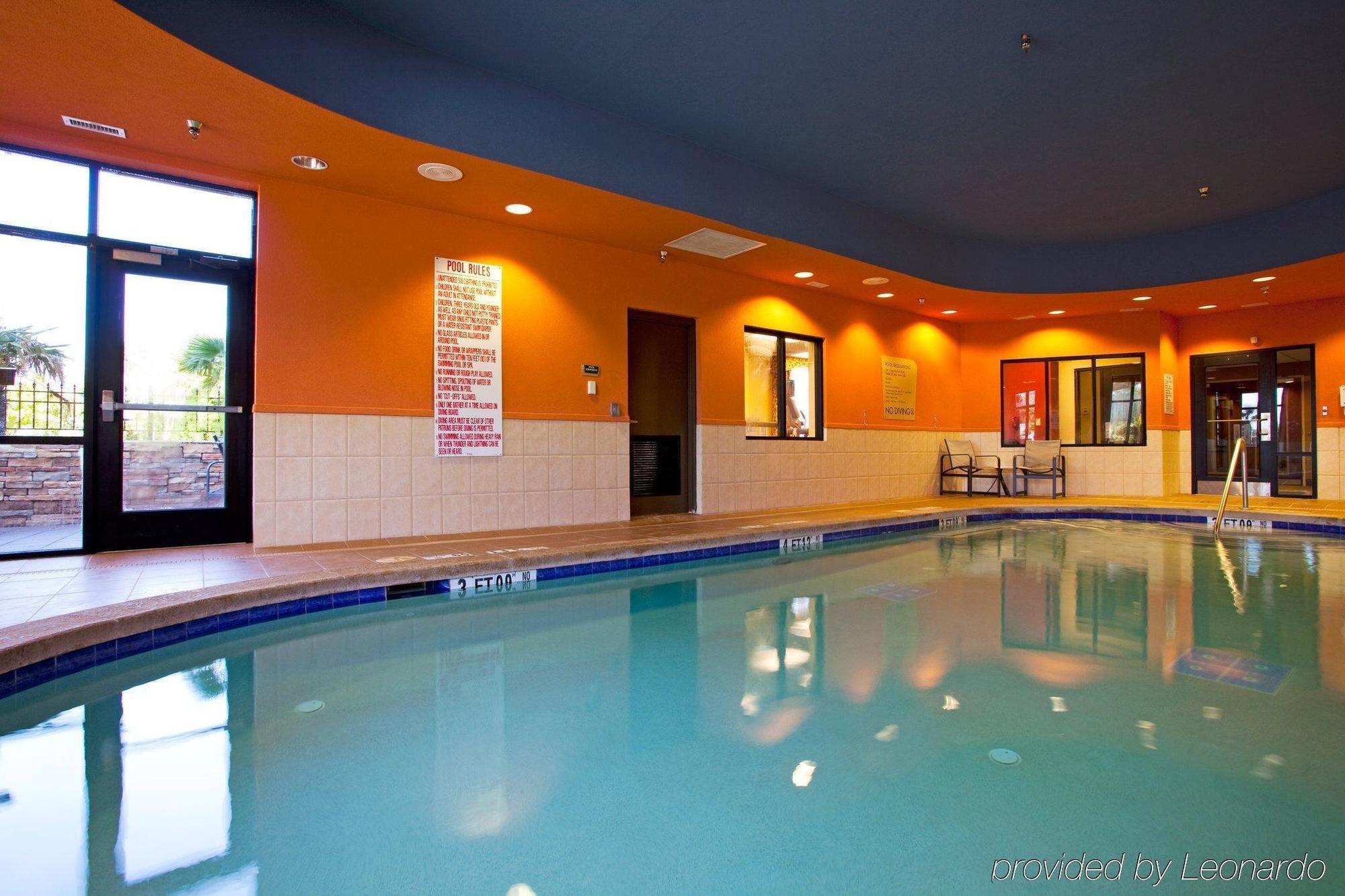 Holiday Inn Hotel & Suites Stockbridge-Atlanta I-75 By Ihg Екстериор снимка